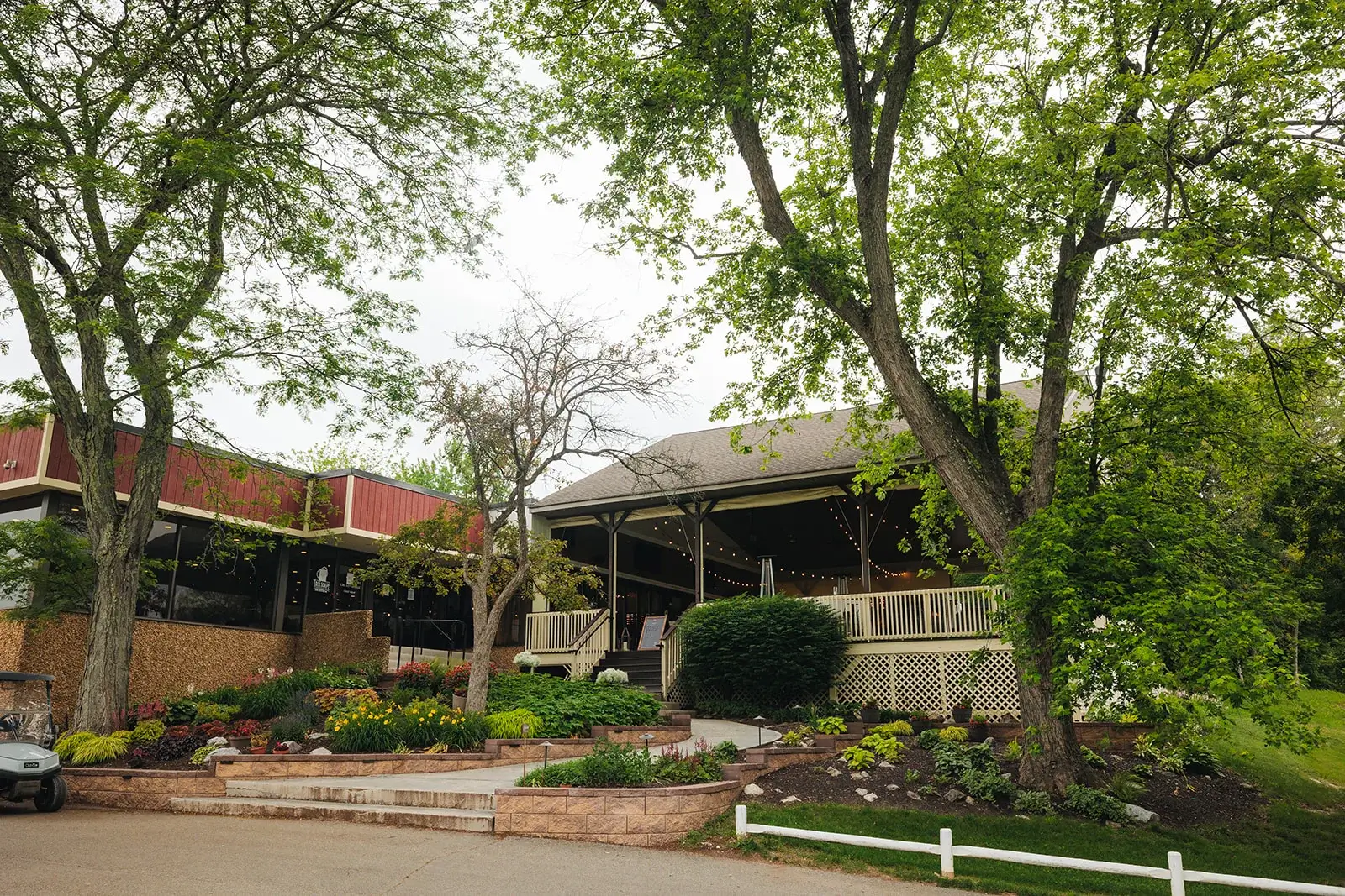 beautiful wedding setting